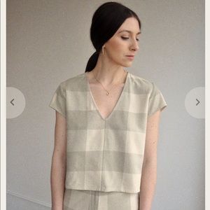 Ali Golden raw silk plaid gingham v-neck top in cream/taupe.